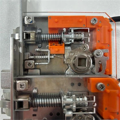 Pláta earraigh crua -earraí